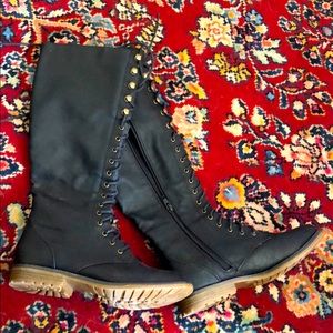 Target Laced Black Boots